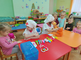 МАЛЫШИ ЗНАКОМЯТСЯ С ПРОФЕССИЯМИ МАЛЫШИ ЗНАКОМЯТСЯ С ПРОФЕССИЯМИ.