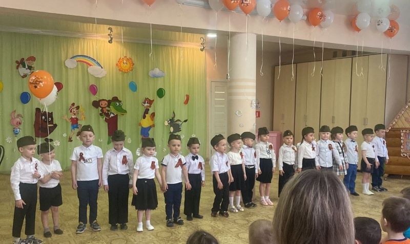 ВЫСТУПЛЕНИЕ СРЕДНЕЙ ГРУППЫ №11 ВЫСТУПЛЕНИЕ СРЕДНЕЙ ГРУППЫ №11.